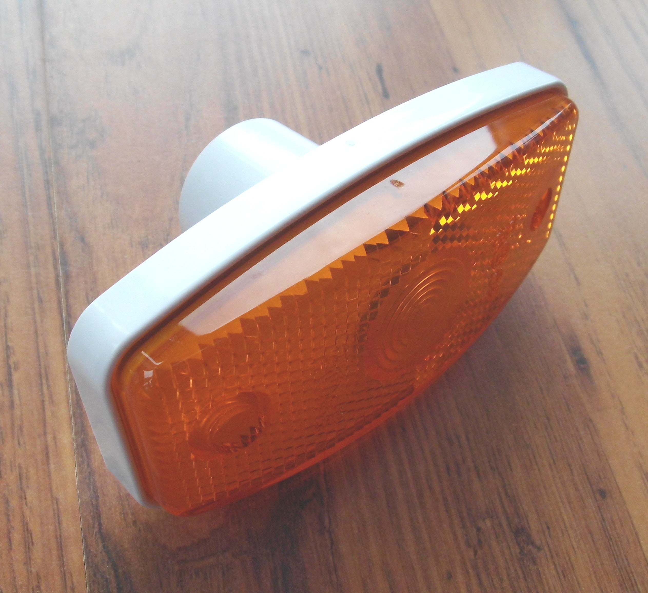 Begrenzungsleuchte Jokon Umriss Leuchte Aufbau mit weißem Gehäuse 140f068 NEU