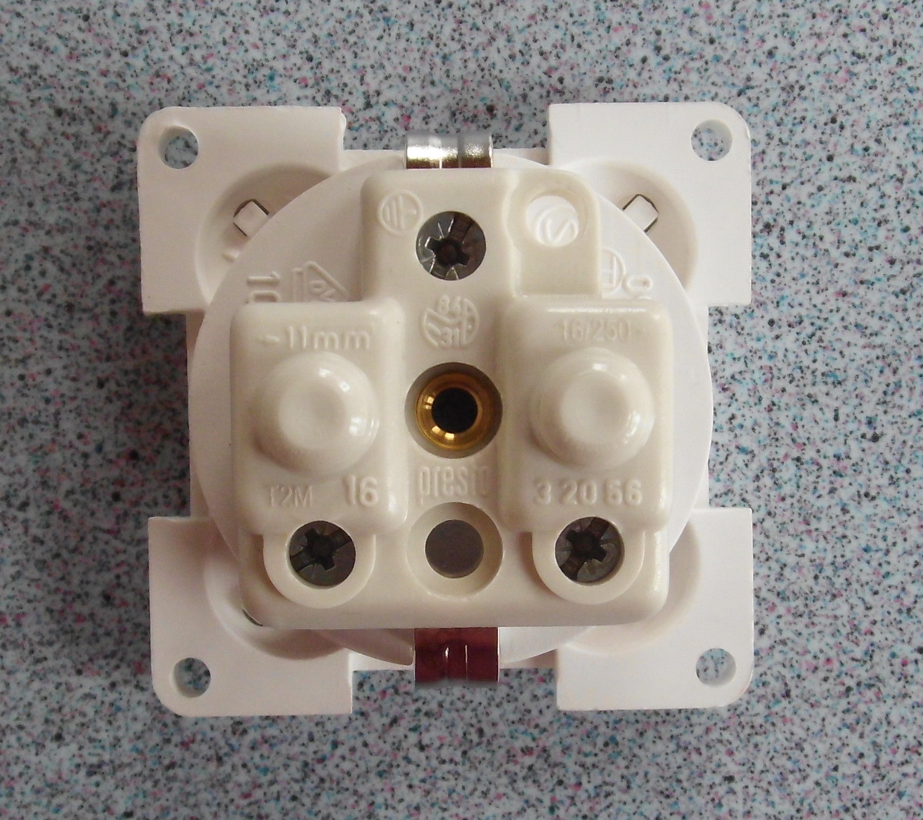 Steckdose Einbau weiß 230 Volt Inprojal 10.000 74260ms NEU